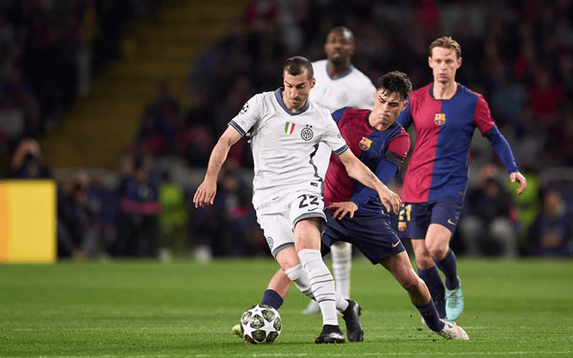 苏超决赛南通队vs泰州队：马宁担任主裁判，李贤成、巴特首发（苏超决赛：南通对阵泰州，马宁执法，李贤成与巴特首发）