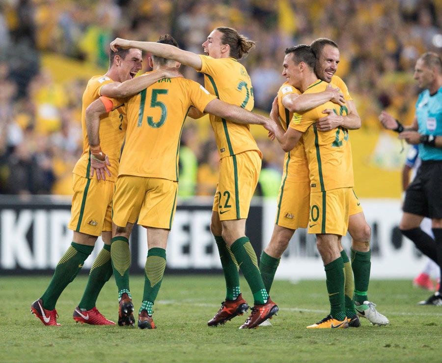 卖奖杯、卖主力、等收购，破产后的球队何去何从（破产球队的出路：变卖奖杯、甩卖主力、静候收购）