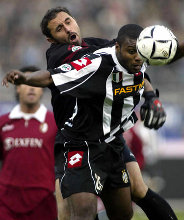 阿尔梅达：我不知道夸西为何天天受伤，这超出了我的专业范畴（阿尔梅达：夸西为何总受伤我也不清楚，这已超出我的专业范围）