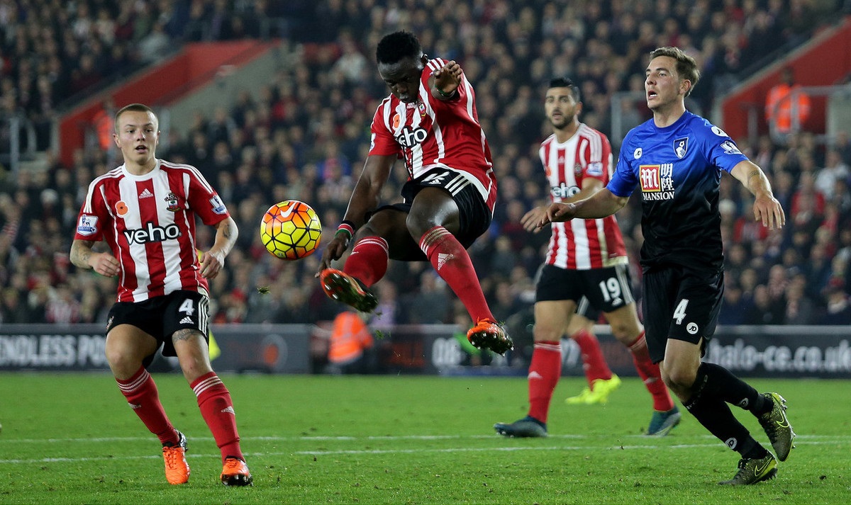 难怪杨鸣2次发火！辽宁负广州最后5分钟，三人表现太令他失望（辽篮末5分钟不敌广州，三将低迷致杨鸣两度动怒）
