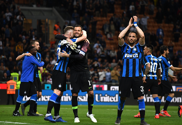 西蒙尼：我很欣赏拉菲尼亚，他和佩德里的复出让巴萨如虎添翼（西蒙尼称赞拉菲尼亚：与佩德里一同复出让巴萨战力大增）