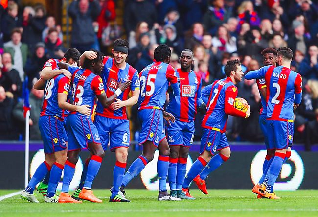 “小雪”节气将至，长春亚泰基地为天然草加盖第二层“棉被”（小雪将至，长春亚泰基地给天然草再添一层“棉被”）