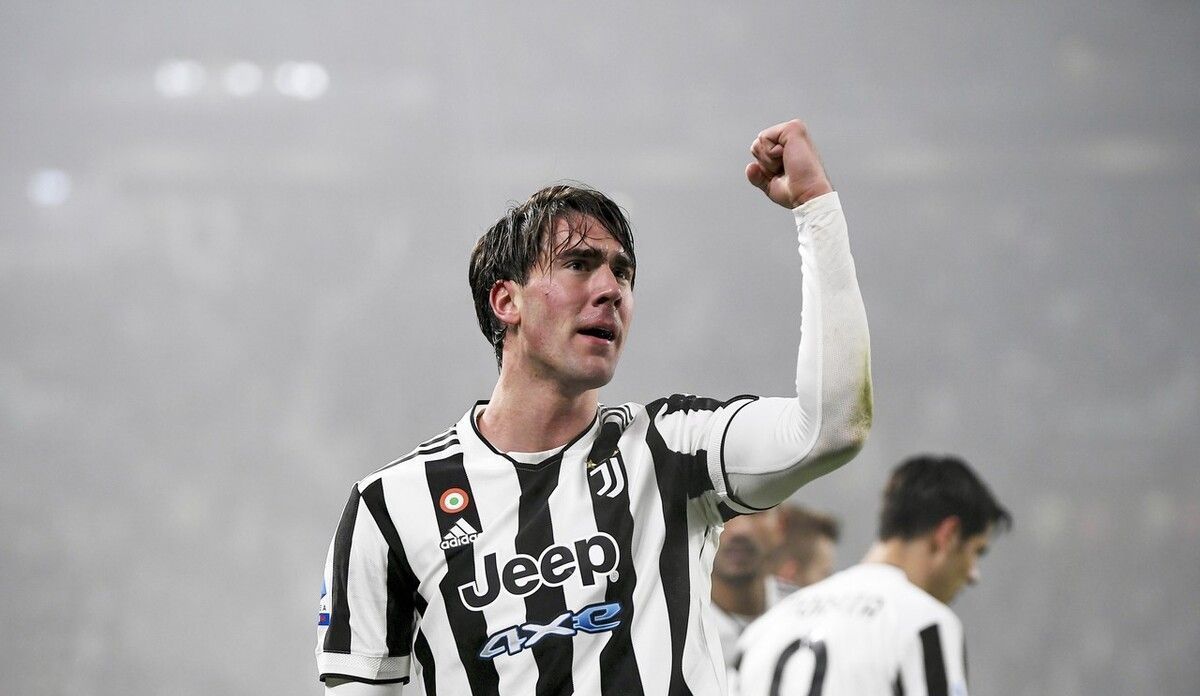 自加盟巴萨以来拉菲尼亚西甲助攻28次，同期仅次于格列兹曼（拉菲尼亚加盟巴萨后在西甲送出28次助攻，同期仅次于格列兹曼）