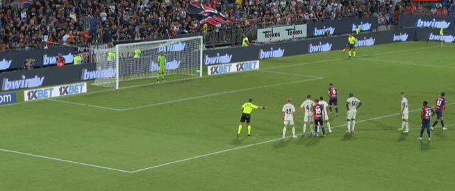 每体：C罗的豪车收藏已超40辆，其中一些车从来没开过