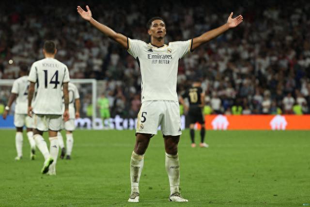 足球联赛赛季最佳球员排行榜（足球联赛赛季最佳球员榜单）