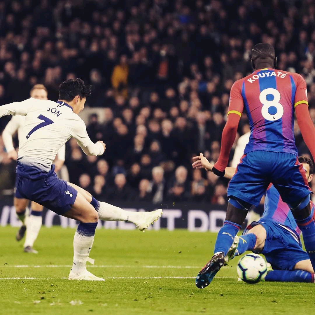 瓦科：特别感谢克雷桑给我这两次罚点机会，下回我再也不罚了（瓦科致谢克雷桑两次礼让点球：下次我不再主罚了）