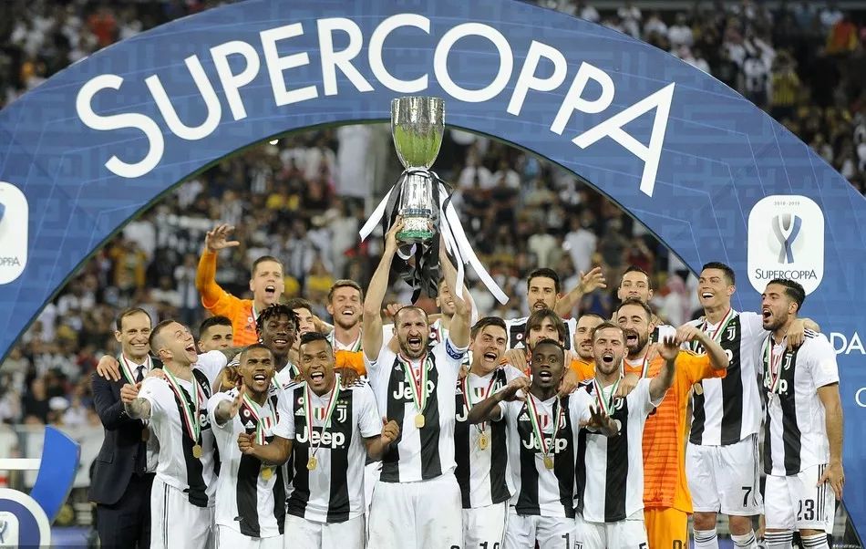 罗尔费斯：药厂解雇滕哈格不因为成绩，是因看不到成功的信念（罗尔费斯：勒沃库森解雇滕哈格并非因战绩，而是缺少对成功的信念）