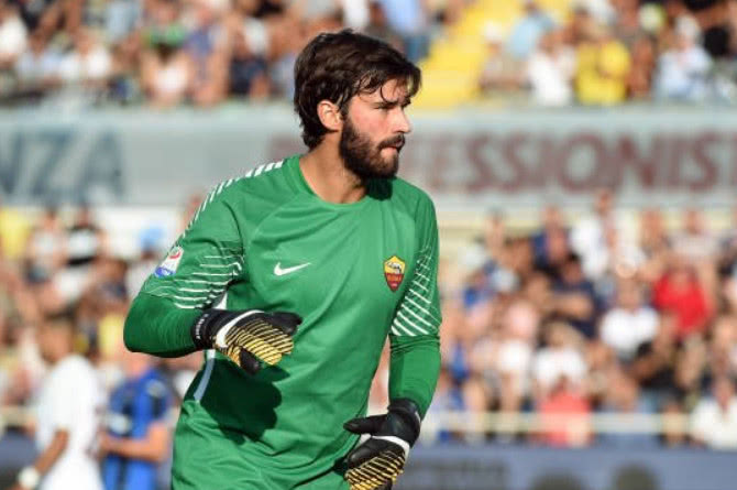 国王杯半场：费尔明造险，CD瓜达拉哈拉暂0-0巴塞罗那（国王杯半场战报：费尔明制造威胁，CD瓜达拉哈拉与巴塞罗那暂0-0互交白卷）